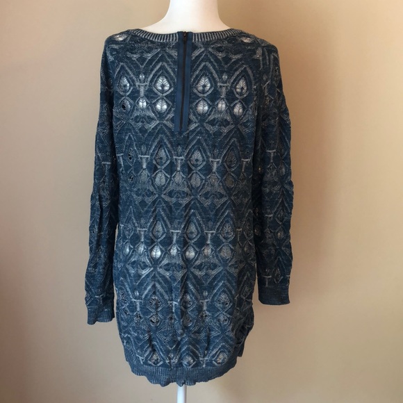 Maternity Shirt - Picture 2 of 5